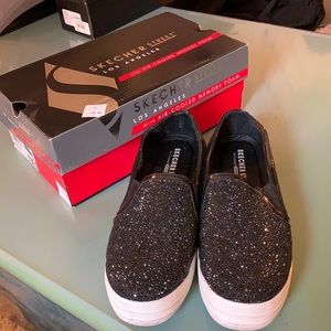 Sketchers black glitter